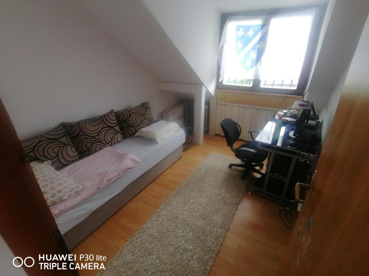 Asja Guest HouseLukavac エクステリア 写真